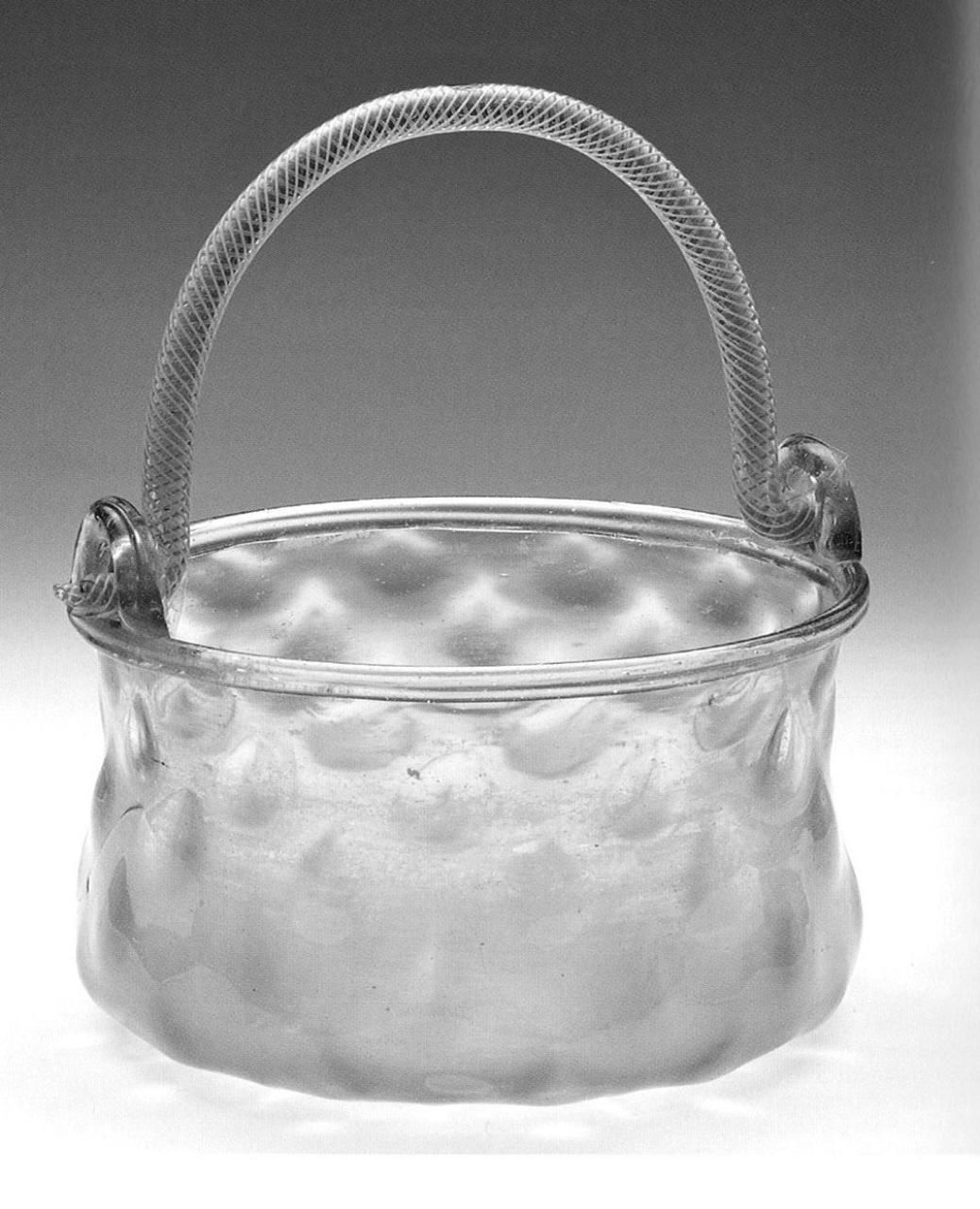 Secchiello con manico mobile, secchiello con manico mobile (secchiello) - ambito muranese (fine/inizio secc. XVI/ XVII)