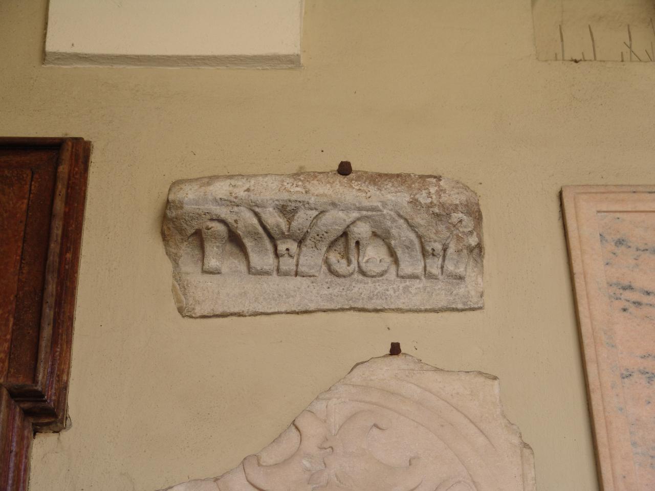 Lacerto di fregio (rilievo) - n.d. (n.d.)