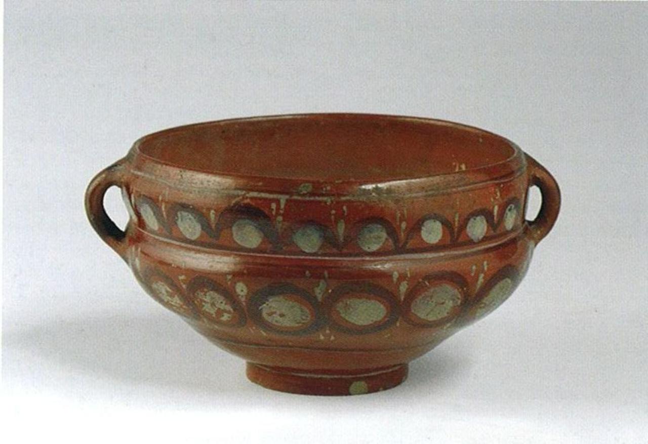 Coppa, motivi decorativi geometrici (coppa) - ambito messicano (secc. XVII/ XVIII)