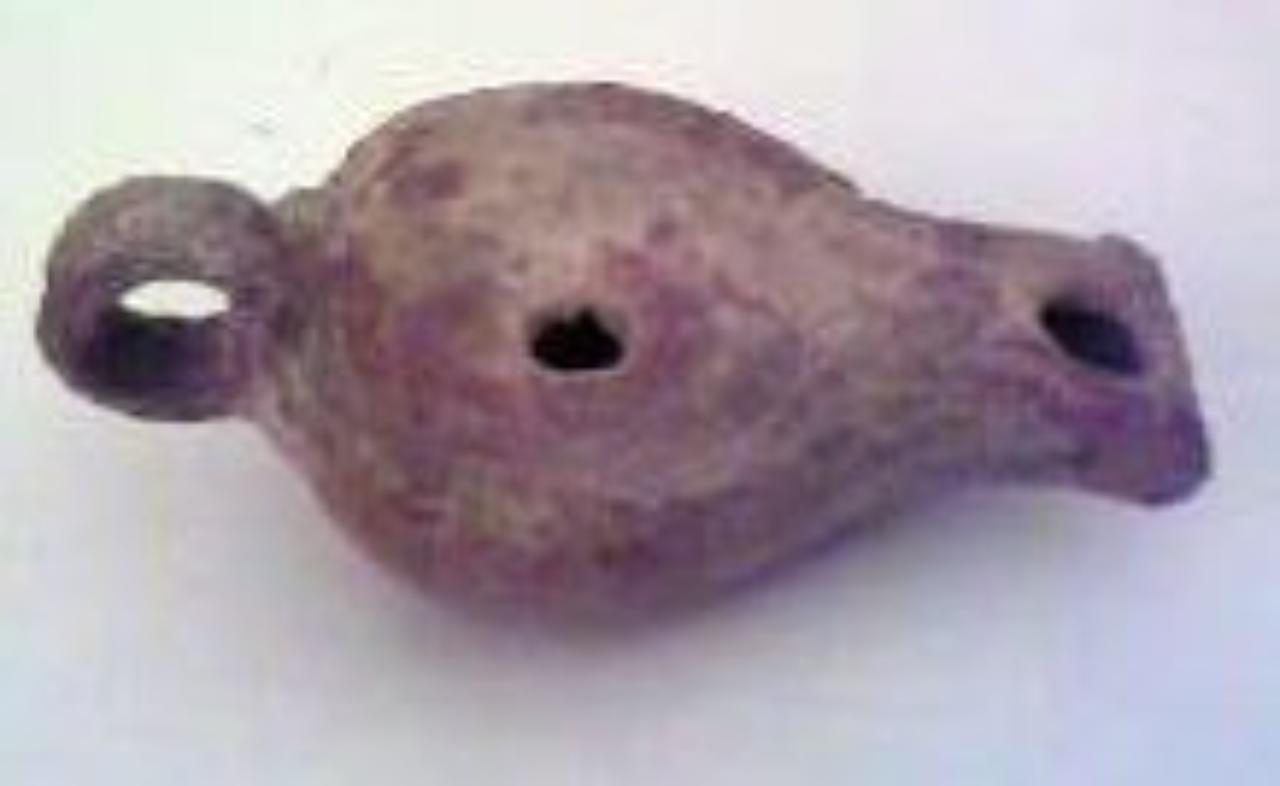 Lucerna tipo Vogelkopflampe, lucerna (lucerna) - ambito romano (fine/inizio secc. I a.C./ I d.C.)