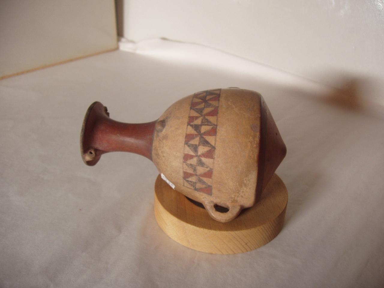 Aryballo (recipiente a base conica), motivi decorativi geometrici (aryballos) - produzione Inca (secc. XIV/ XVI)