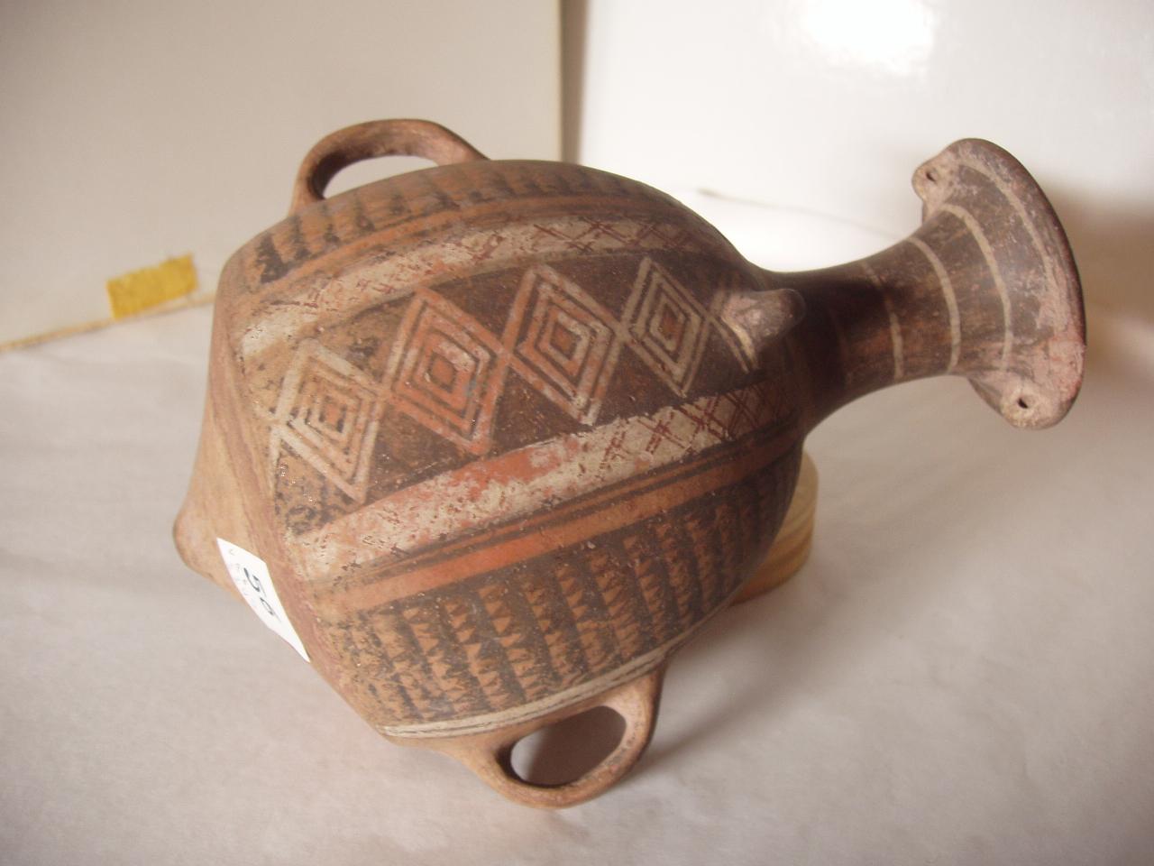 Aryballo (recipiente a base conica), motivo decorativo geometrico (aryballos) - produzione Inca (secc. XIV/ XVI)