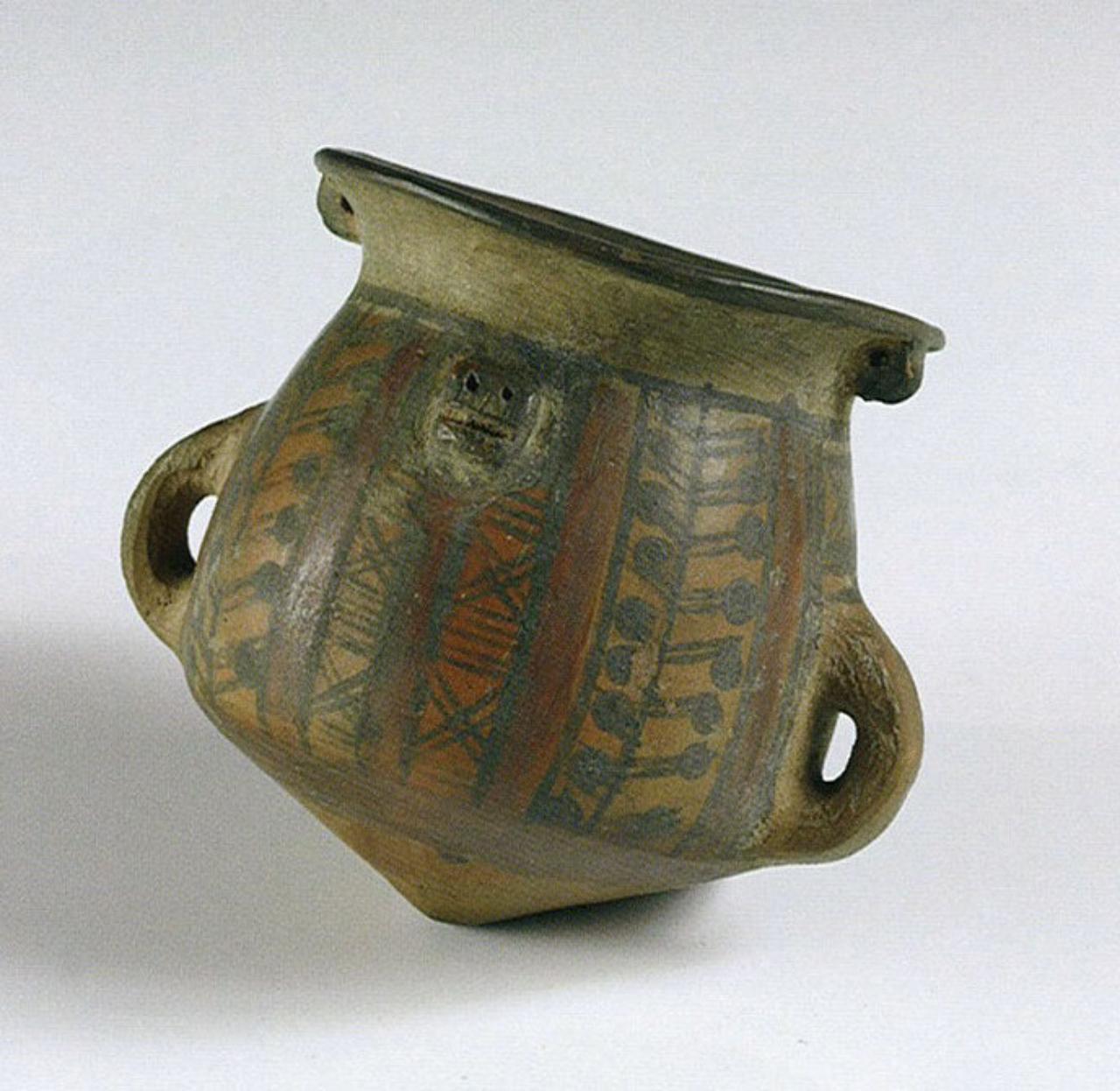 Olla, motivo decorativo geometrico (olla) - produzione Inca (secc. XIV/ XVI)