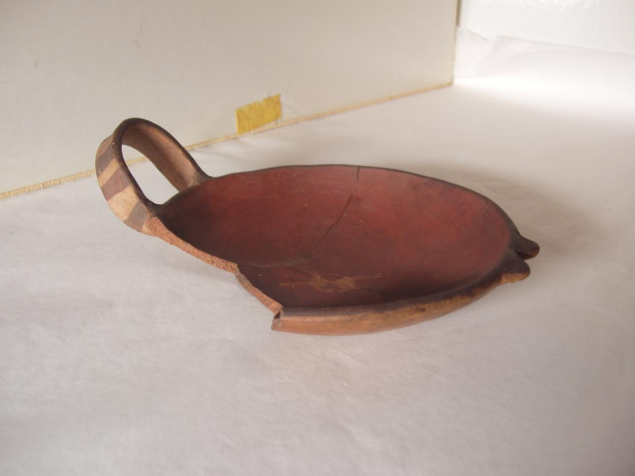 Piattino, motivi decorativi geometrici (piattino) - produzione Inca (secc. XIV/ XVI)