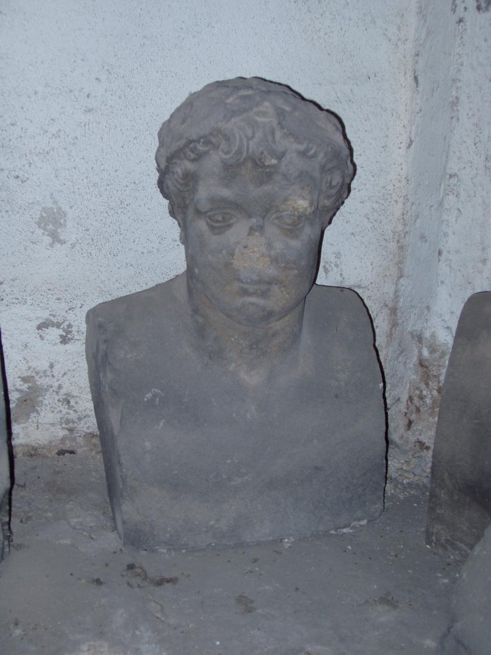Busto all'antica, figura maschile (busto) - ambito lombardo (sec. XVI)