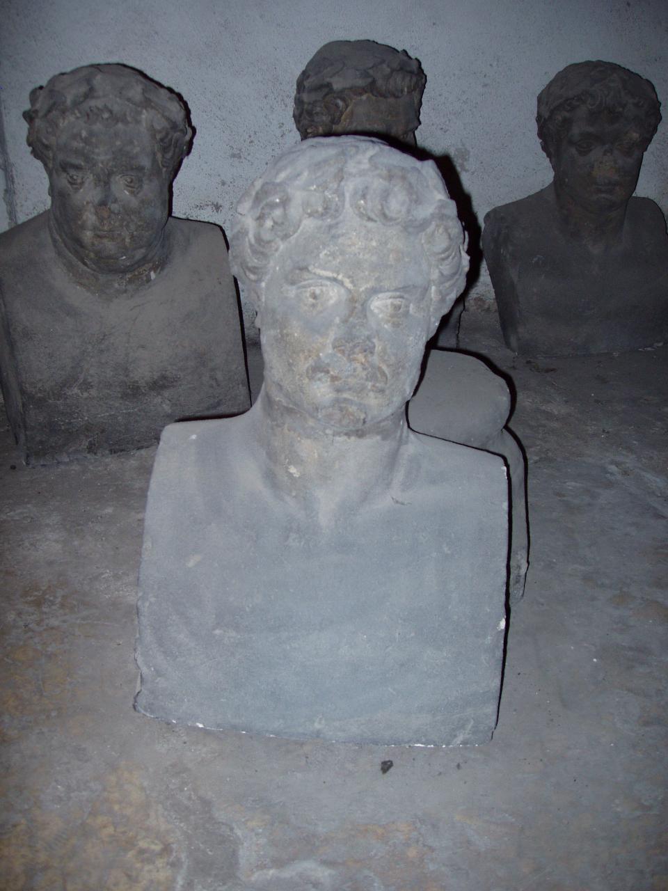 Busto all'antica, figura maschile (busto) - ambito lombardo (sec. XVI)