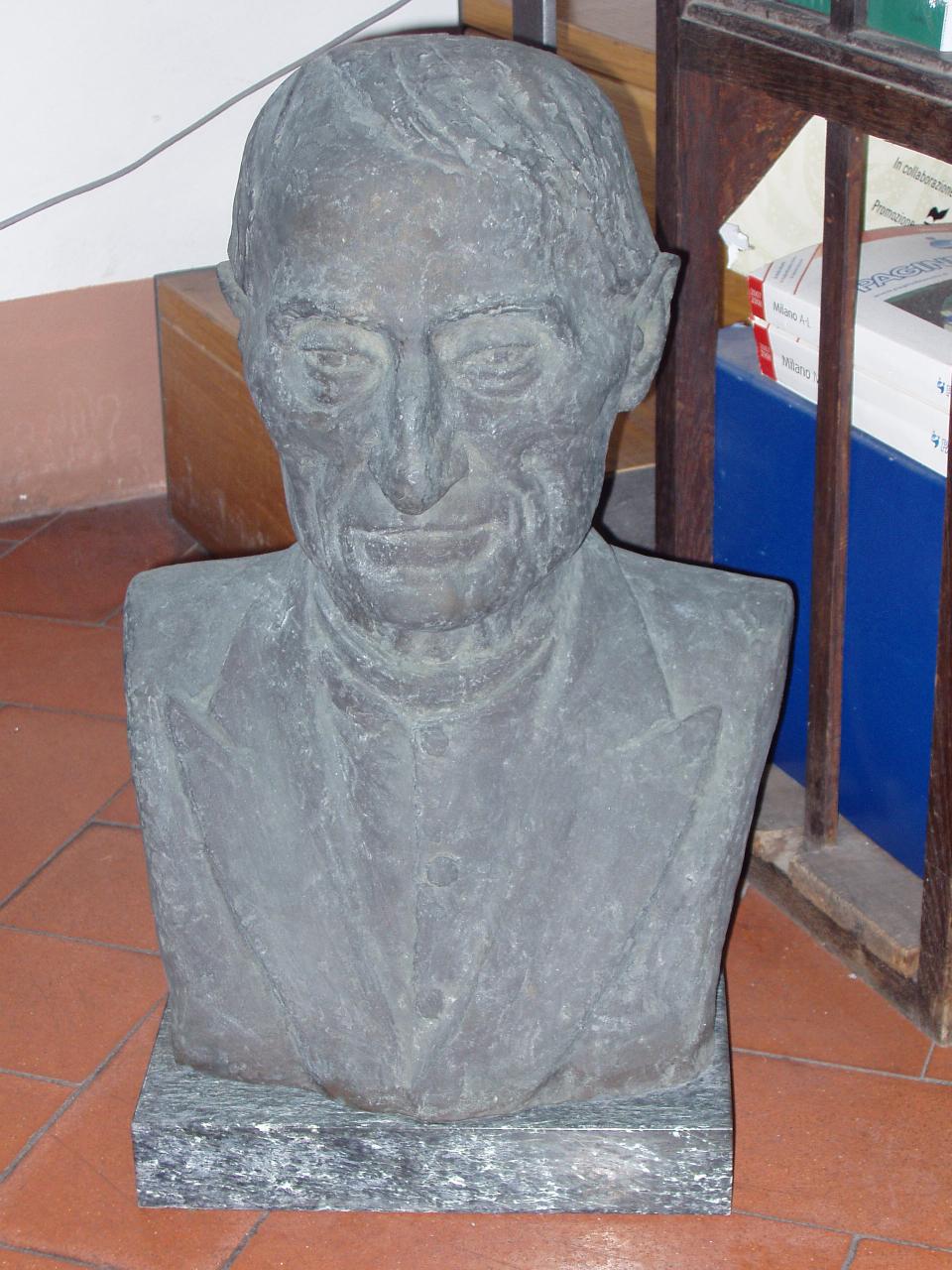 Ritratto del Prefetto Giovanni Galbiati, ritratto del Prefetto Giovanni Galbiati (busto) di Rebsamen, Otilie (sec. XX)