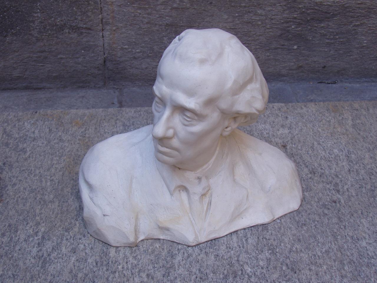 Busto maschile, figura maschile (busto) di Pancera, Enrico (sec. XX)