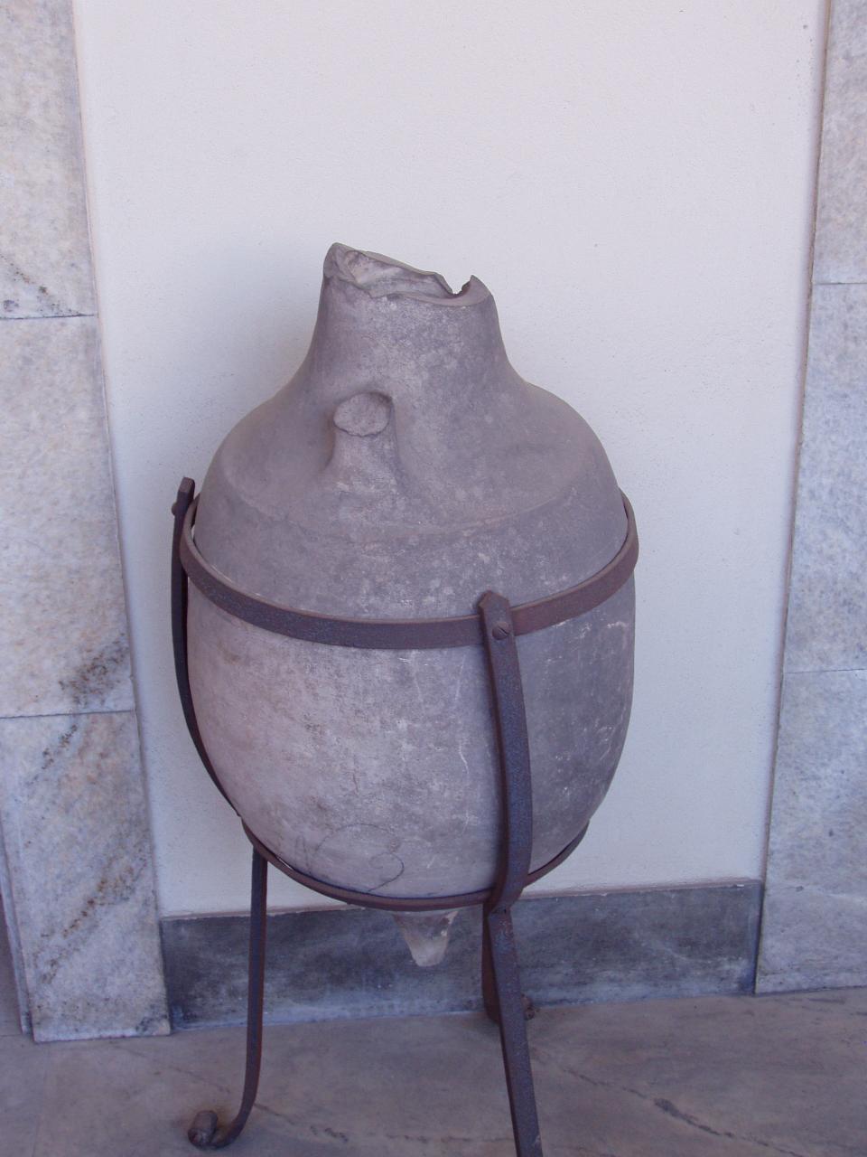 anfora in terracotta (anfora) - n.d. (n.d.)