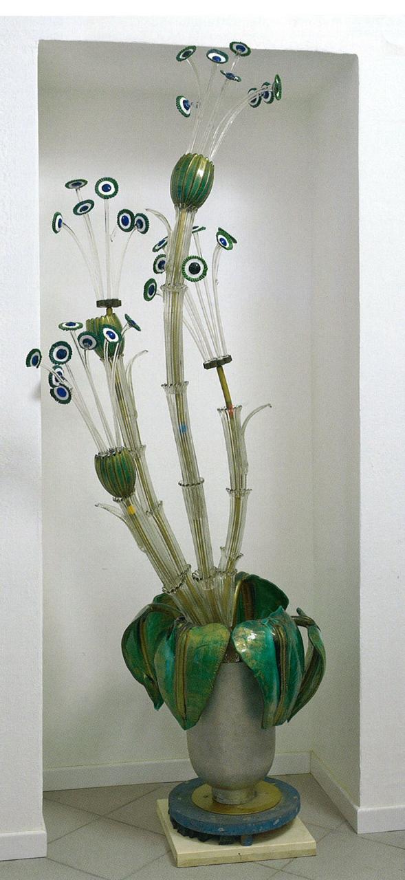 Grande pianta fiorita (scultura) di Martinuzzi, Napoleone (sec. XX)