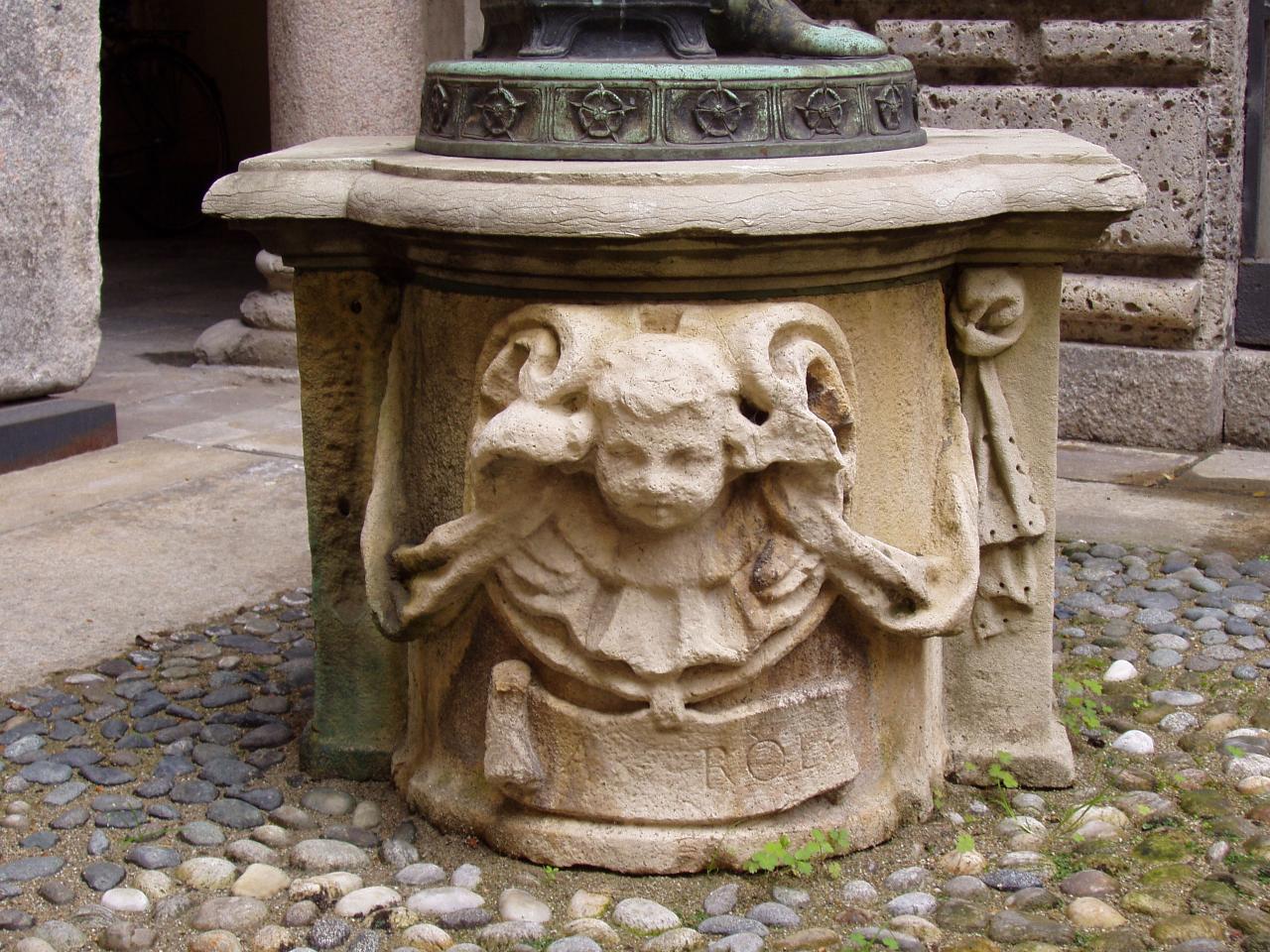 Piedistallo (1) (piedistallo) di Bussola, Dionigi (seconda metà sec. XVII)