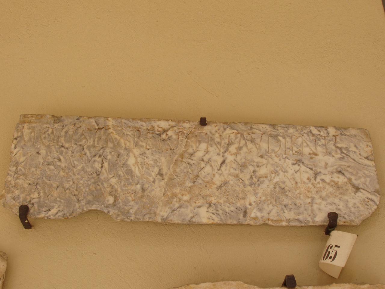 Lastra funeraria (lastra) - n.d. (secc. III/ V)