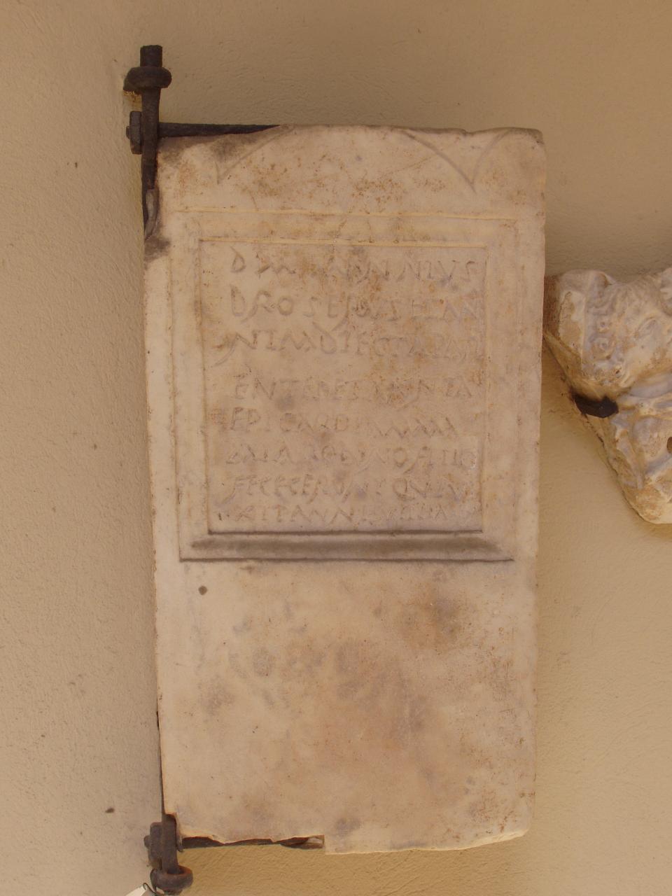 Lastra o stele funeraria (lastra) - n.d. (secc. III/ IV)