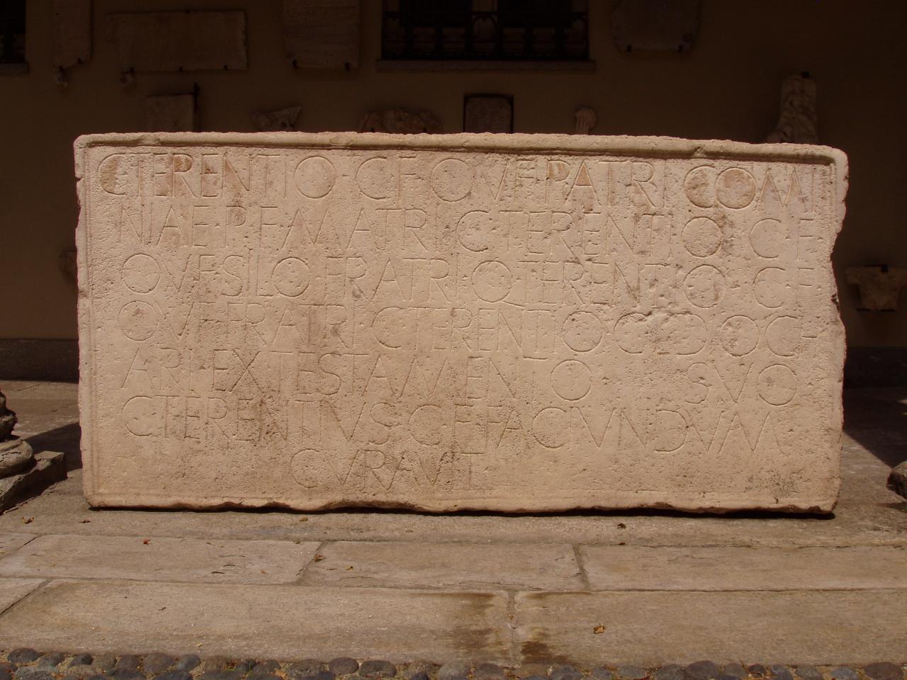 Lastra funeraria (lastra) - n.d. (inizio sec. I)