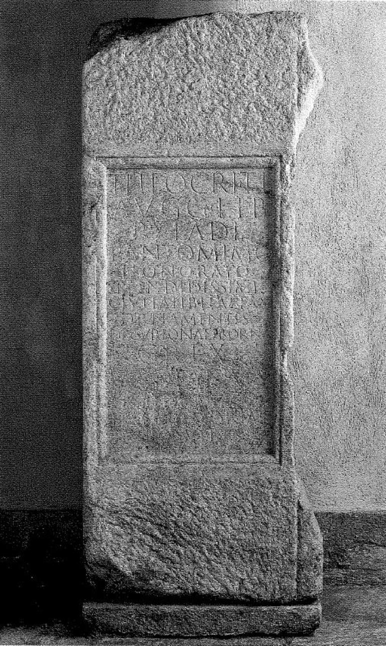 Altare di Teocrito Pilade (altare) - n.d. (secc. II/ III)