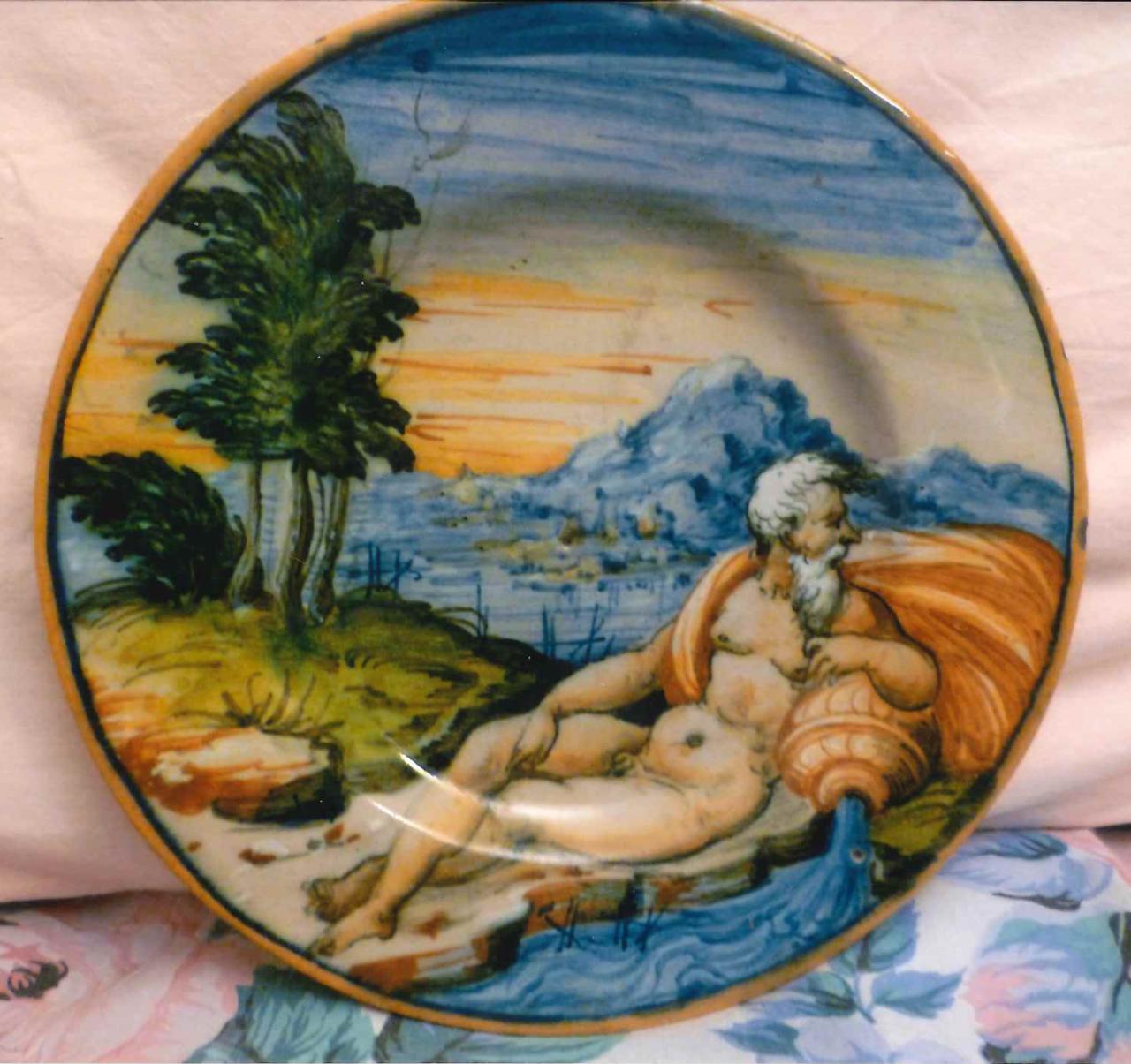 Piatto con divinità fluviale (piatto) di Bottega del maestro Domenico (sec. XVI)