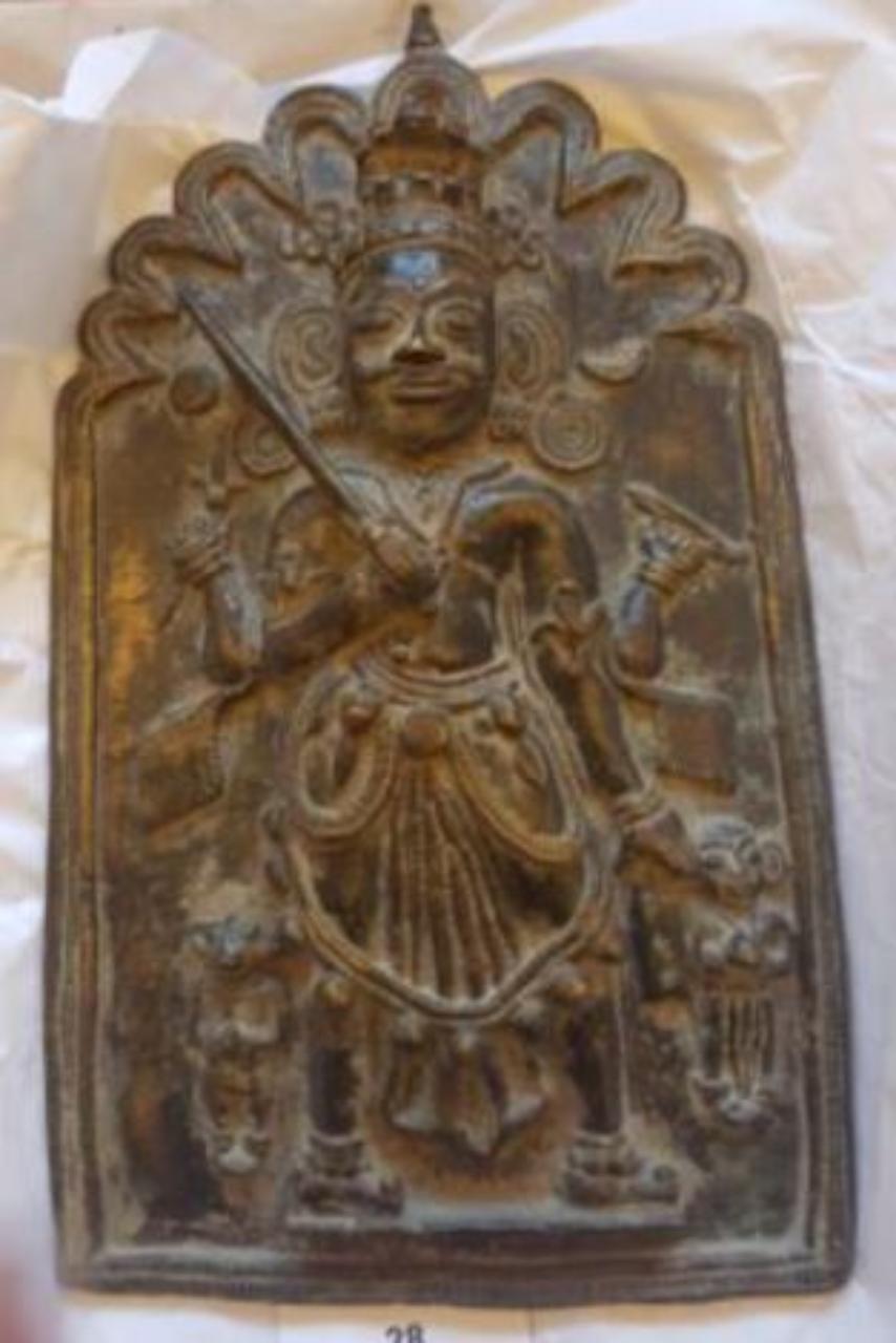 Virabhadra elegante con aureola (placca) - manifattura del Maharashtra (n.d.)