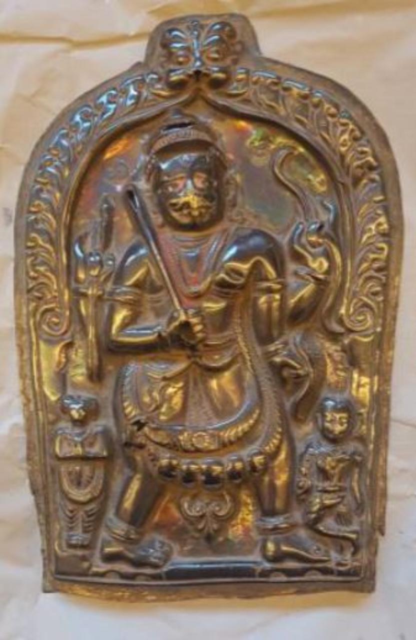 Virabhadra con Sati raffigurata con gamba accavallata (placca) - manifattura del Maharashtra (sec. XIX)