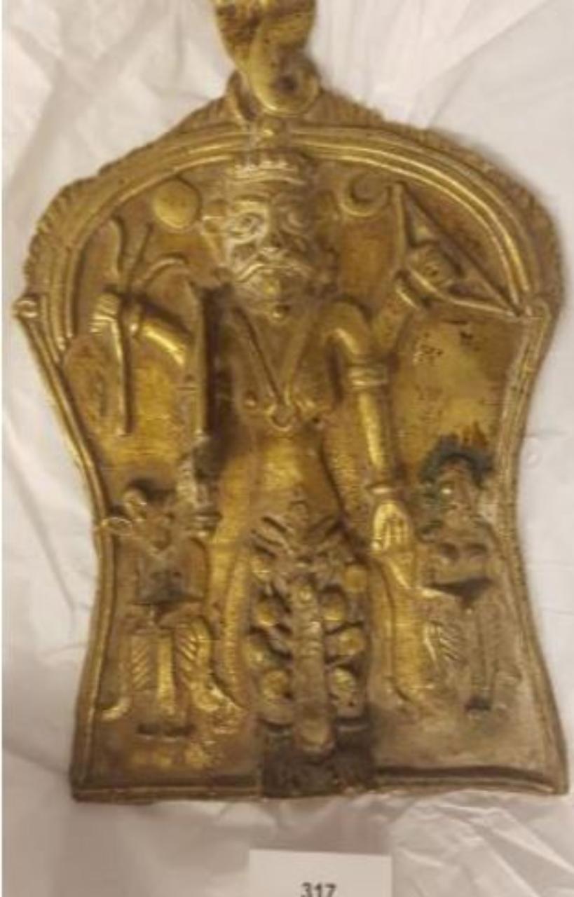 Virabhadra con Daksha e Sati a mani giunte (placca) - manifattura del Maharashtra (sec. XVIII)