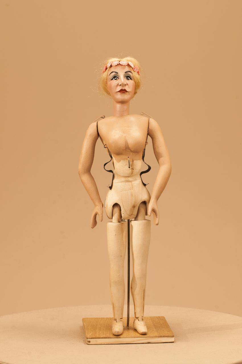 Excelsior, Ballerina grande su stanga (Marionetta) di Citterio, Franco; Schiavolin, Giovanni; Citterio, Mariagrazia - ambito milanese (inizio sec. XXI)