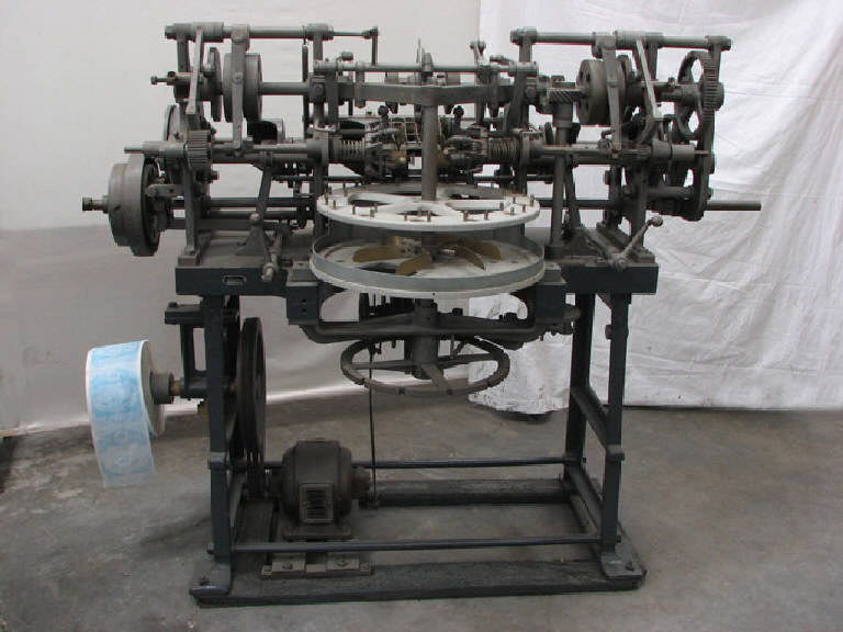 incartatrice di Davide Lazzaroni (officina) (primo quarto sec. XX)