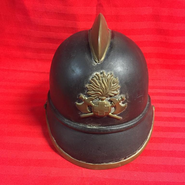 elmo di Fabbricazione industriale (sconosciuta) - Fabbricazione industriale (sconosciuta) (sec. XX)