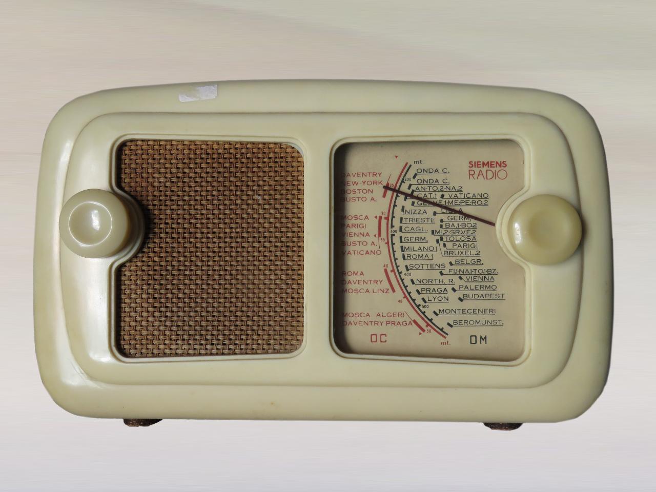 radioricevitore di Siemens Italia (prima metà sec. XX)