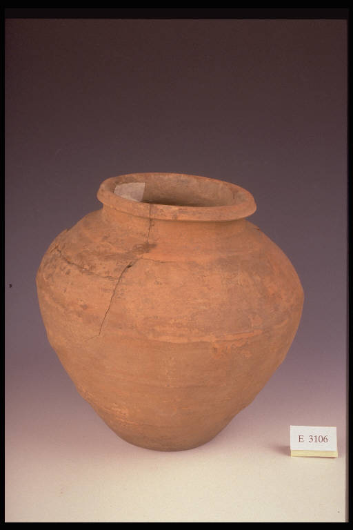 olla a pareti costolate - cultura di Golasecca (sec. V a.C.)