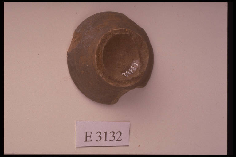 piede di coppa - cultura di Golasecca (secc. V/ IV a.C.)