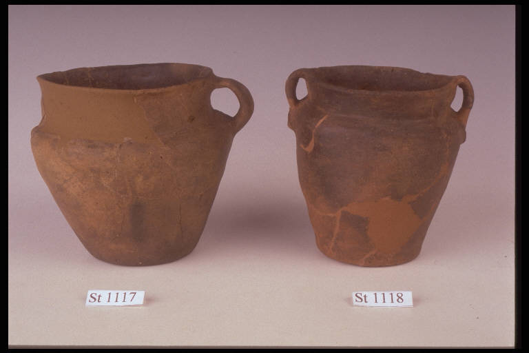 boccale troncoconico - cultura di Golasecca (sec. VII a.C.)