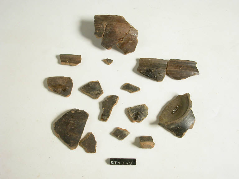 coppa troncoconica - cultura di Golasecca (fine/inizio secc. VI/ V a.C.)