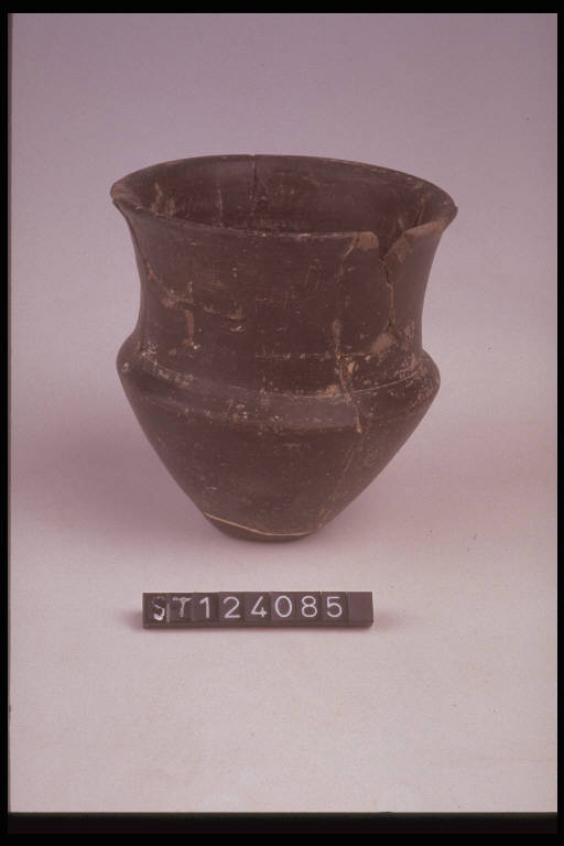 bicchiere carenato - cultura di Golasecca (fine/inizio secc. VI/ V a.C.)