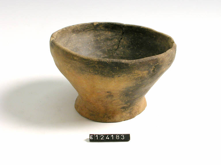 ciotola troncoconica - cultura di Golasecca (sec. VII a.C.)