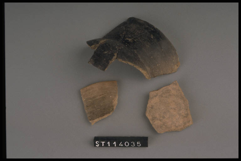 bicchiere carenato - cultura di Golasecca (sec. VII a.C.)