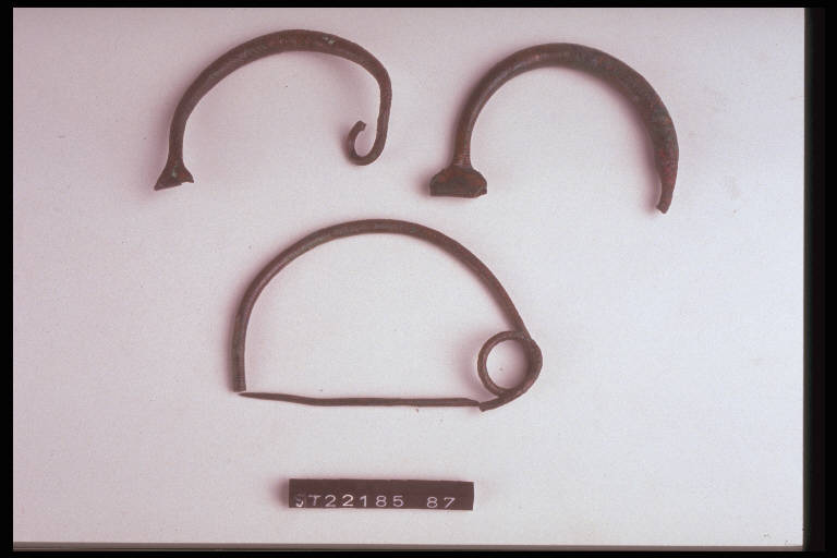 fibula ad arco ingrossato - cultura di Golasecca (sec. IX a.C.)