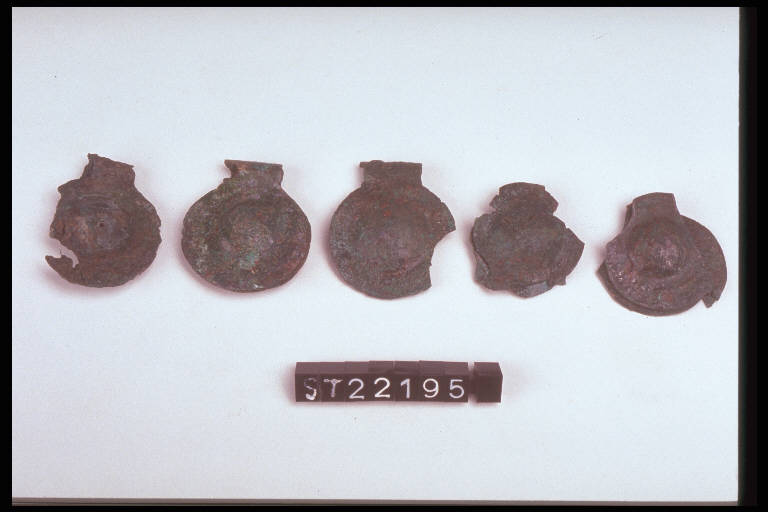 pendagli a bulla - cultura di Golasecca (sec. IX a.C.)