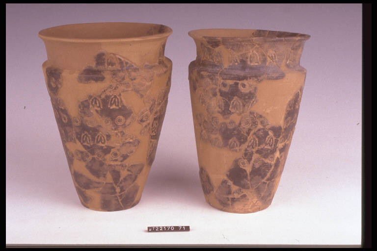 vaso situliforme - cultura di Golasecca (fine/inizio secc. VI/ V a.C.)