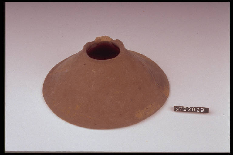 coppa troncoconica - cultura di Golasecca (terzo quarto sec. VI a.C.)