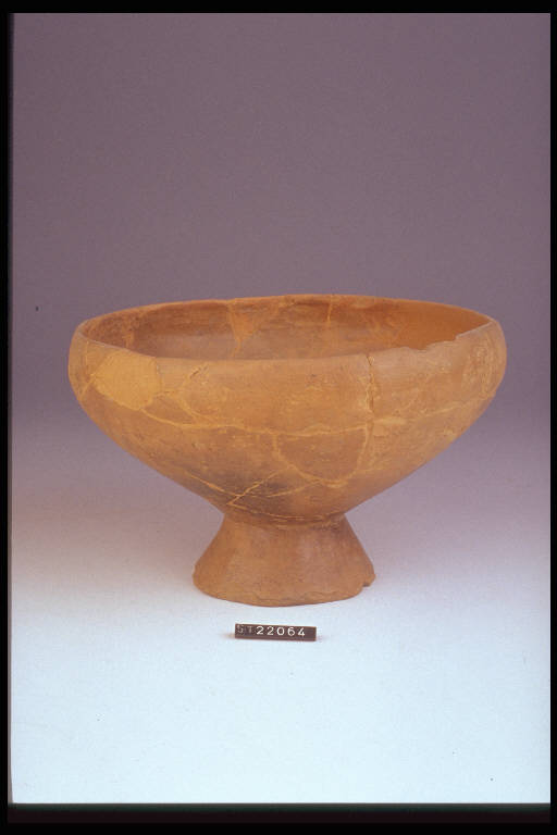 coppa troncoconica - cultura di Golasecca (secc. VIII/ VII a.C.)