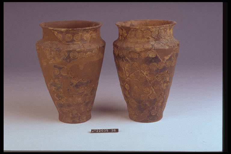 vaso situliforme - cultura di Golasecca (fine/inizio secc. VI/ V a.C.)