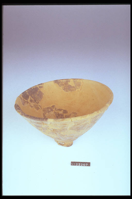coppa troncoconica - cultura di Golasecca (fine/inizio secc. VI/ V a.C.)
