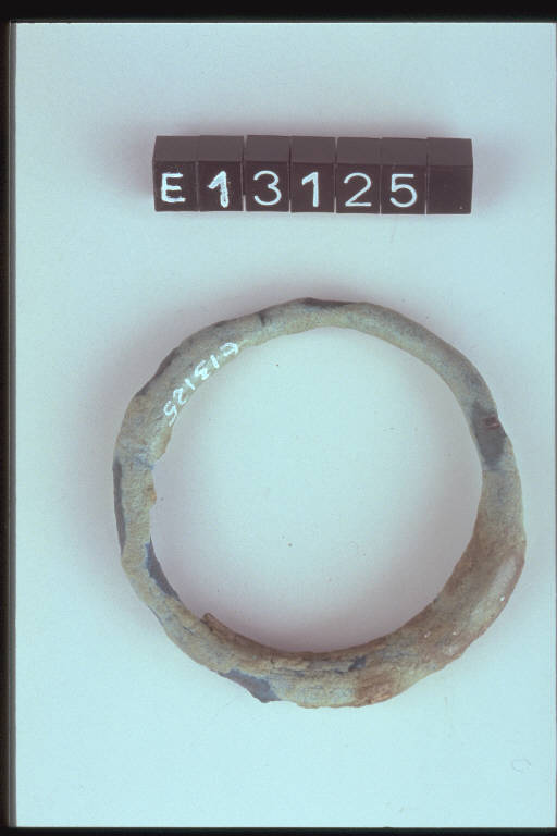 anello - cultura di Golasecca (secc. X/ IV a.C.)