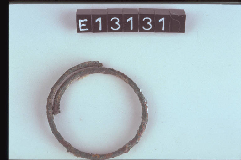 orecchino - cultura di Golasecca (secc. X/ IV a.C.)