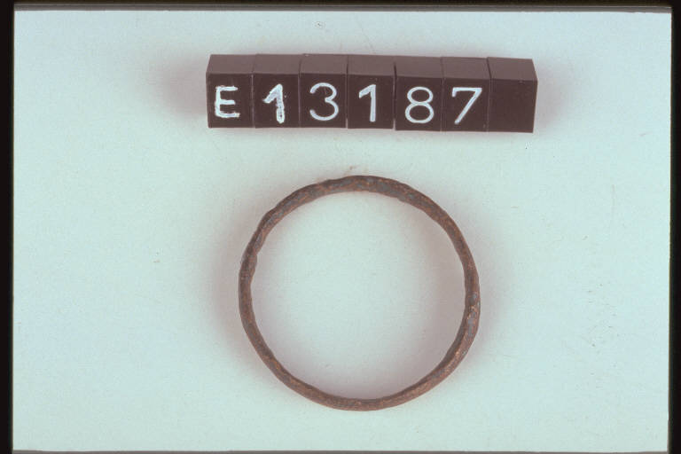 anello - cultura di Golasecca (secc. X/ IV a.C.)