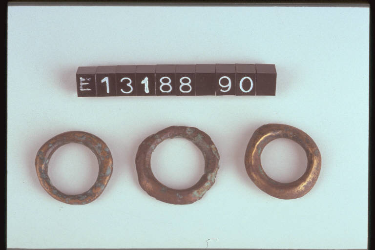 anello - cultura di Golasecca (secc. X/ IV a.C.)