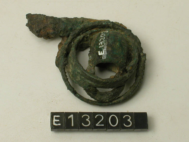 pendaglio a secchiello - cultura di Golasecca (fine/inizio sec. V a.C.)