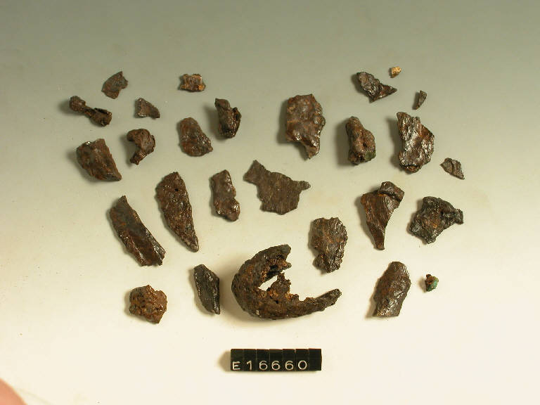 lamina - cultura di Golasecca (fine/inizio secc. VI/ V a.C.)