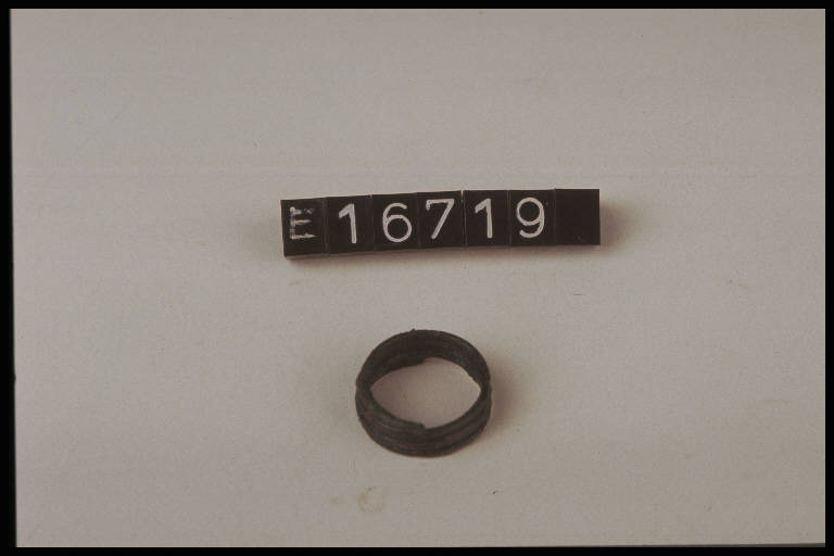 anello a spirale - cultura di Golasecca (secc. VIII/ V a.C.)