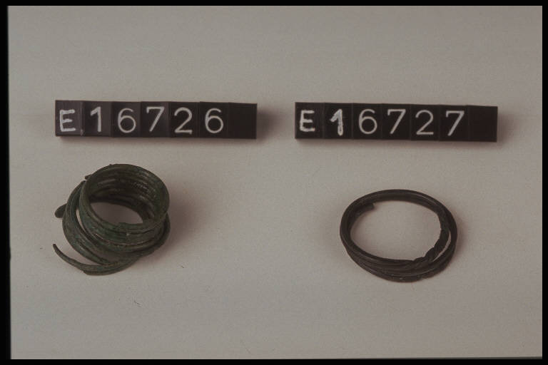 anello a spirale - cultura di Golasecca (secc. VIII/ V a.C.)