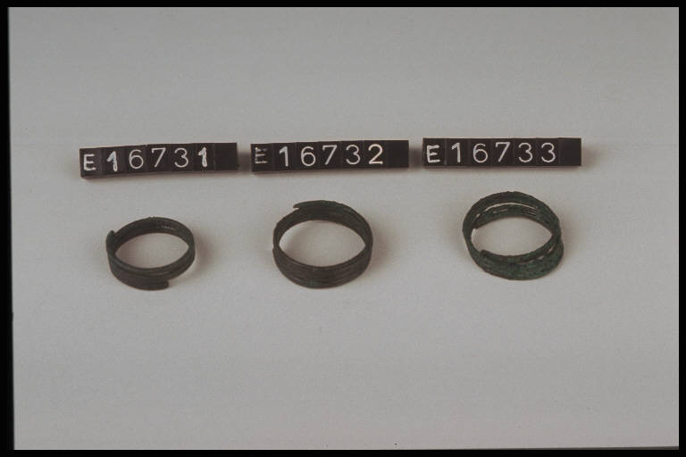 anello a spirale - cultura di Golasecca (secc. VIII/ V a.C.)